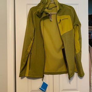 Soft yellow/lime green Columbia jacket with hood